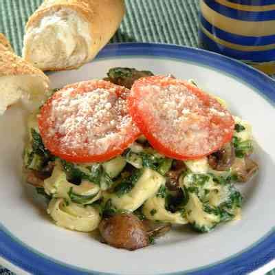 creamed-spinach-and-tortellini-casserole image