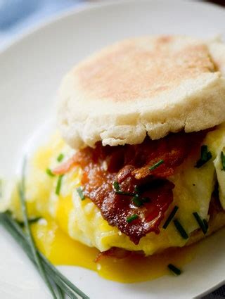 25-breakfast-sandwich-recipes-worth-getting-out-of image