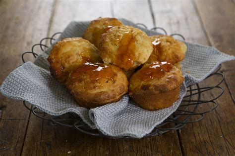 apricot-jam-oat-and-yoghurt-muffins-recipe-maggie image