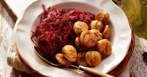 red-cabbage-with-roasted-chestnuts-recipe-eat image
