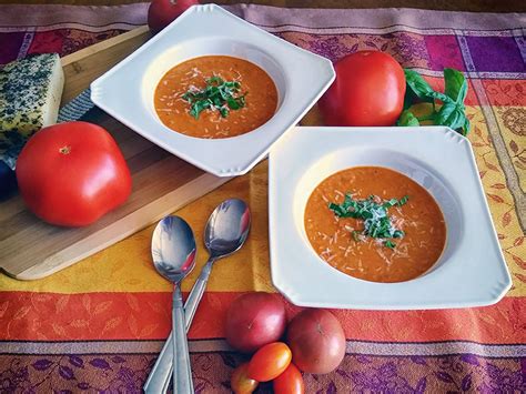 fire-roasted-tomato-and-red-pepper-soup image