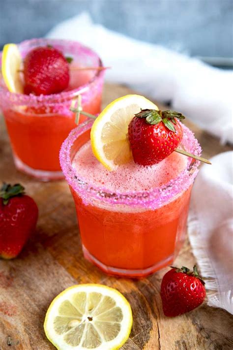 strawberry-lemonade-vodka-cocktail-lemon-blossoms image