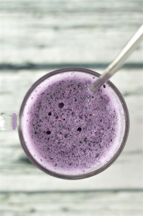 blueberry-milkshake-a-taste-of-madness image