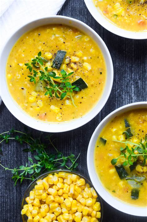 healthy-corn-and-zucchini-chowder-worn-slap-out image