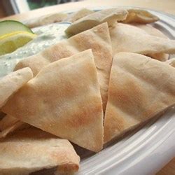 baked-pita-triangles-yum-taste image