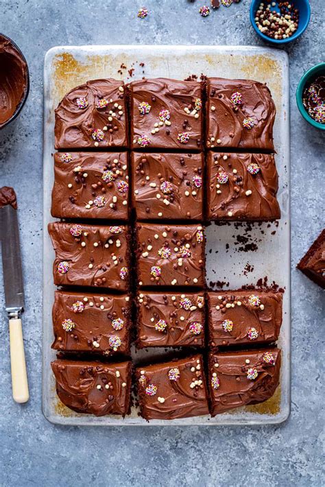 easy-chocolate-cake-traybake-supergolden-bakes image