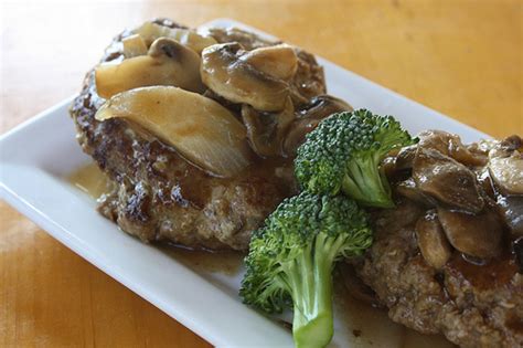 simple-chopped-steak-and-gravy-recipe-cullys-kitchen image