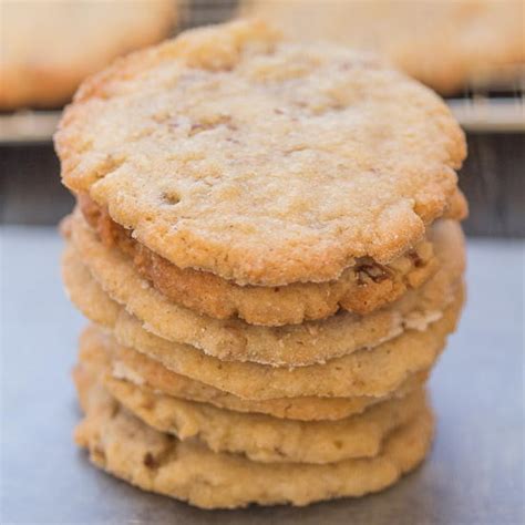 crunchy-pecan-cookies-thebestdessertrecipescom image