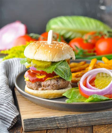 how-to-make-juicy-turkey-burgers-the-seasoned-mom image
