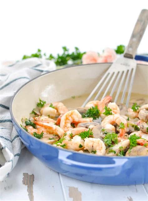 20-minute-garlic-shrimp-skillet-the-seasoned-mom image