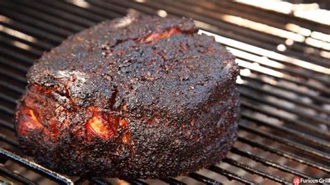a-step-by-step-guide-to-make-smoked-chuck-roast-at image