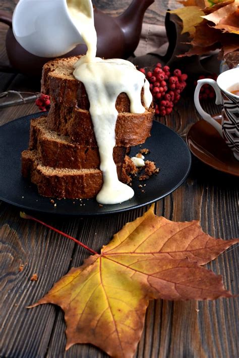 super-moist-gingerbread-cake-recipe-cookme image