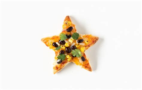 festive-holiday-pizza-recipe-by-crystal-farms image