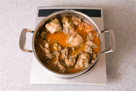 sri-lankan-chicken-curry-the-spicy-gourmet image