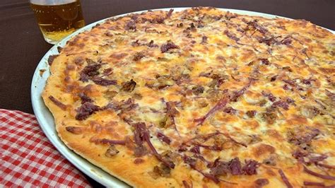 corned-beef-and-cabbage-pizza-food-lion image