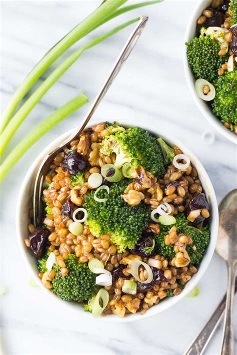 winter-wheat-berry-salad-with-broccoli-fork-in-the image