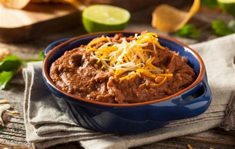 quick-and-easy-refried-beans-food-storage-moms image