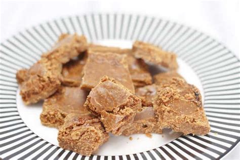 old-fashioned-fudge-recipe-free-easy-and-tasty image