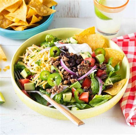 easy-taco-salad-recipe-how-to-make-taco-salad-with-ground-beef image