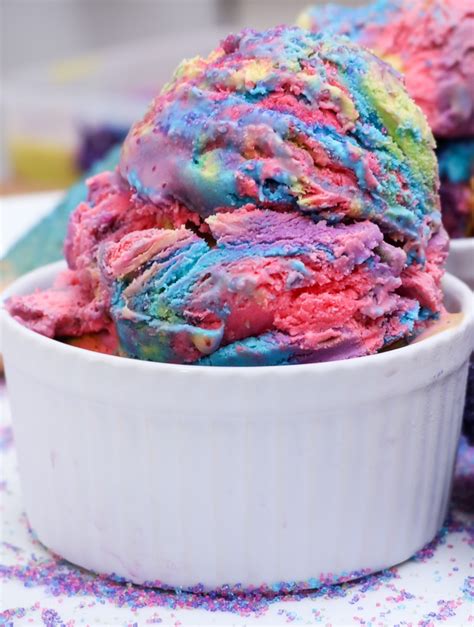 easy-unicorn-ice-cream-no-machine-divas-can-cook image