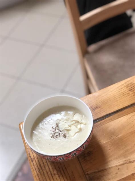 easy-wisconsin-cauliflower-soup-recipe-paulina-on-the image
