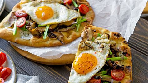 best-vegetable-breakfast-pizza-recipe-jz-eats image