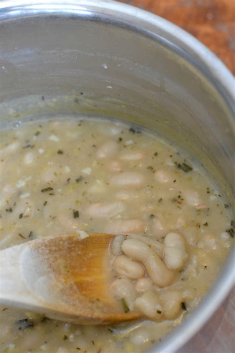 rosemary-and-garlic-white-beans-good-in-the-simple image