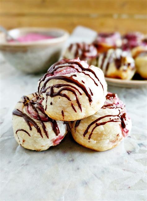 simple-and-easy-raspberry-cream-cheese-pastries image