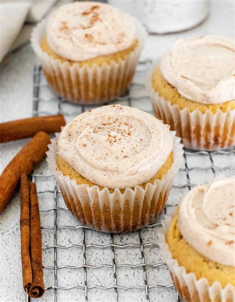 cinnamon-cupcakes-bakerish image
