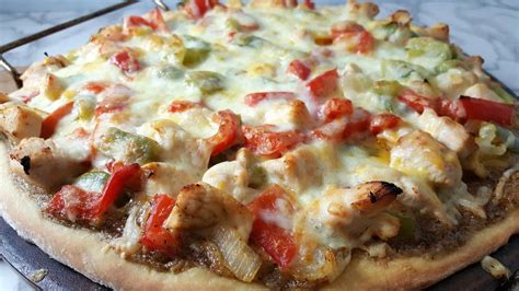 easy-chicken-fajita-pizza-for-two-12-inch-zona-cooks image