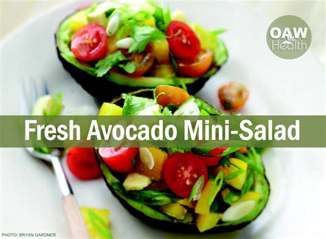avocado-with-bell-pepper-and-tomatoes-mini-salad image