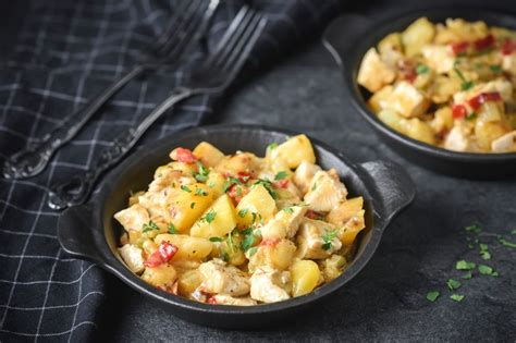 turkey-hash-with-vegetables-and-gravy-the-spruce image