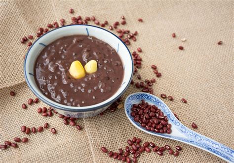 red-bean-soup-recipe-quick-easy-asian-inspirations image