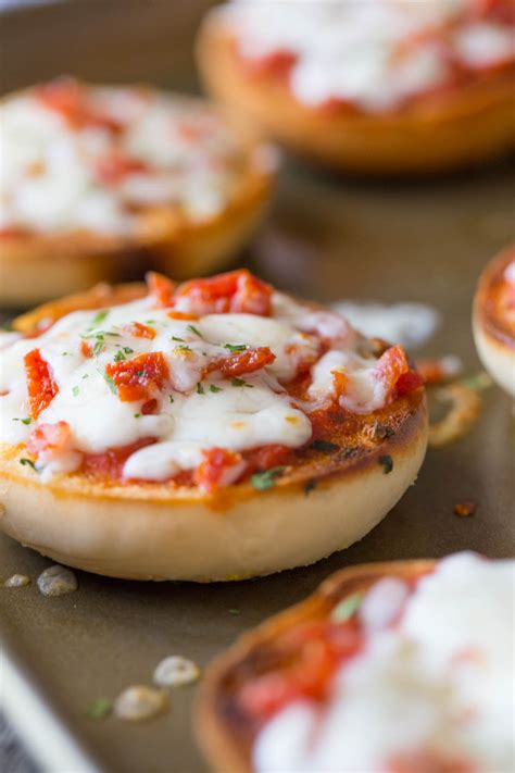homemade-mini-bagel-pizzas-lovely-little-kitchen image