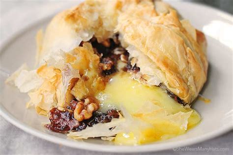 phyllo-baked-brie-with-figs-and-walnuts image