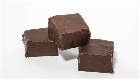 this-easy-chocolate-fudge-recipe-actually-makes-the image