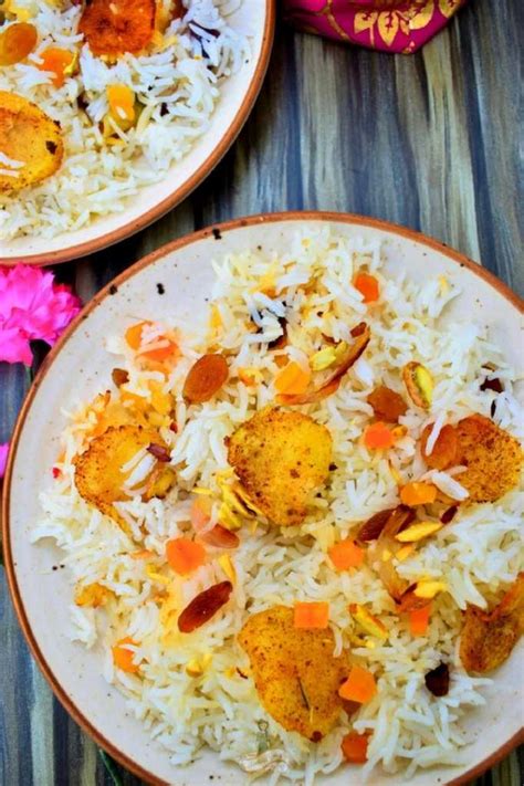 persian-rice-with-potato-tahdig-somethings-cooking image