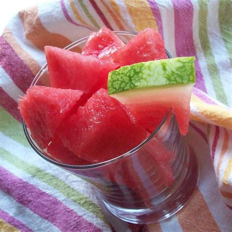 15-refreshing-watermelon-drinks-to-quench-your-thirst image