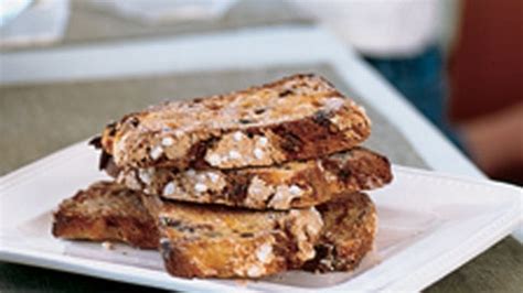 cardamom-and-orange-panettone-toast-recipe-bon image