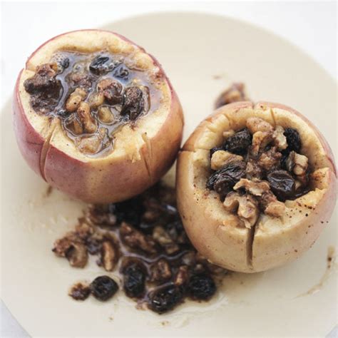 spiced-autumn-apples-baked-in-brandy-paleo-grubs image