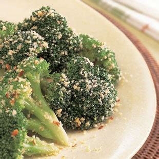broccoli-with-sesame-seeds-and-dried-red-pepper-bon image