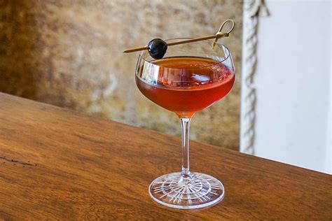 13-best-sweet-vermouth-cocktails-food-wine image