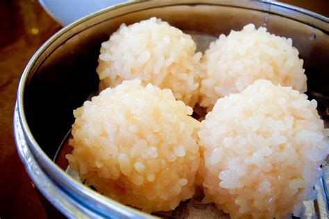 chinese-pearl-ball-recipe-with-pork-and-glutinous-rice image