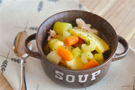 gluten-free-chicken-noodle-soup-recipe-food-fanatic image