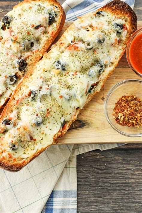easy-stuffed-french-bread-pizza-feeding-your-fam image
