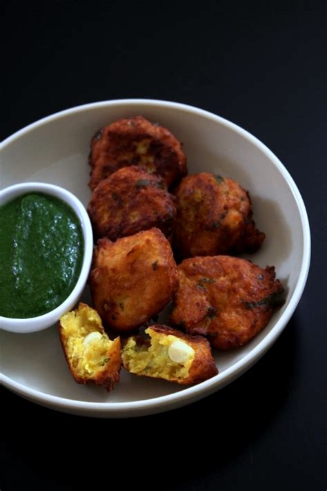 corn-pakoda-recipe-corn-bhajiya-spice-up-the-curry image