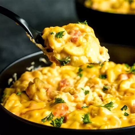 spicy-crock-pot-macaroni-and-cheese-home-made image