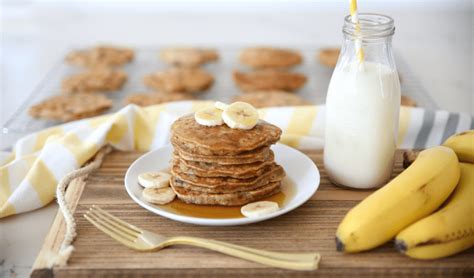 best-healthy-banana-pancake-recipe-paleo-easy-to image
