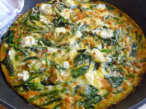 asparagus-leek-spinach-frittata-everyday-healthy image
