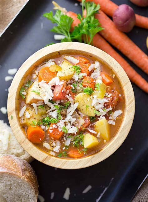 tuscan-vegetable-soup-kiwi-and-carrot image